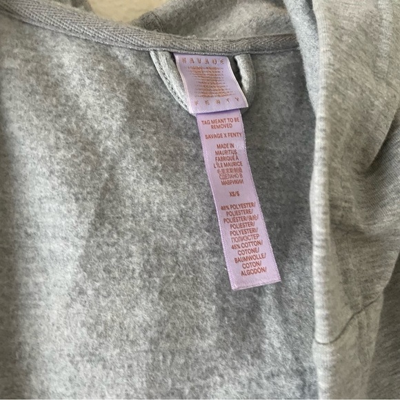 SAVAGE x FENTY gray sweatshirt cardigan Robe - Picture 5 of 8